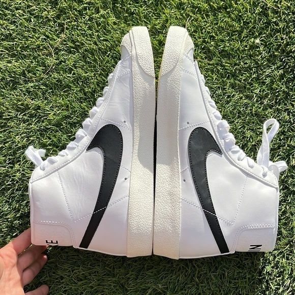 NWT! NIKE BLAZERS - Picture 11 of 15